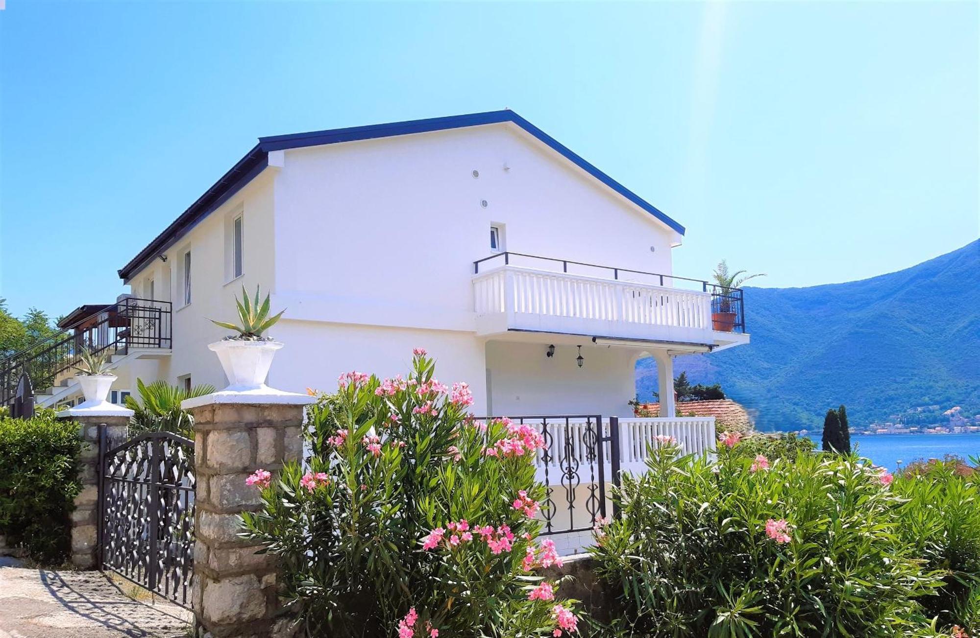 Apartments Sonja Kotor Buitenkant foto